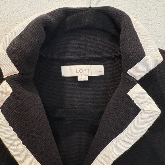 Ann Taylor Loft Blazer Button Up - Picture 3 of 7